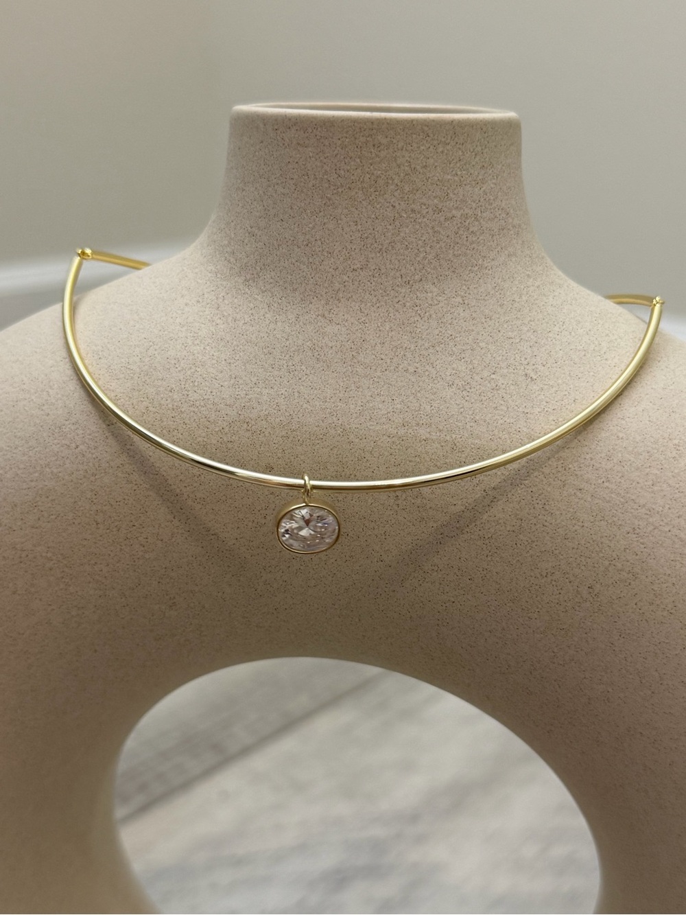 Electric Picks x Madi Messer Old Money Necklace Gold Collar Large Crystal - Picture 6 of 10